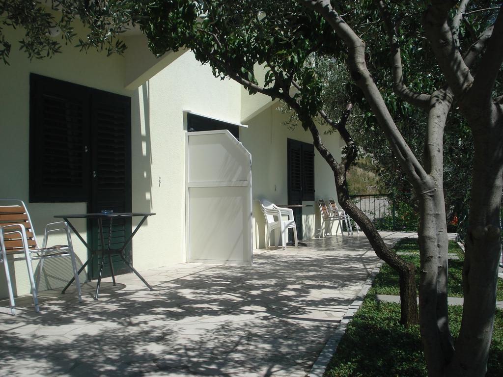 Apartments Smiljana Omis Bagian luar foto
