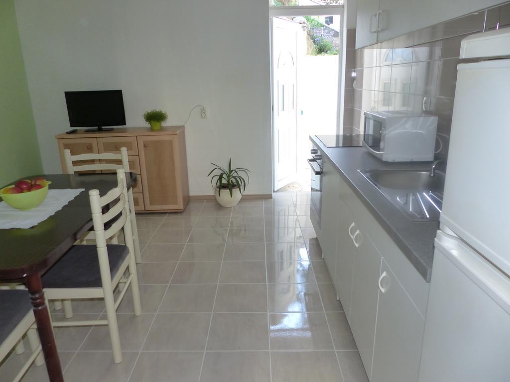 Apartments Smiljana Omis Bagian luar foto