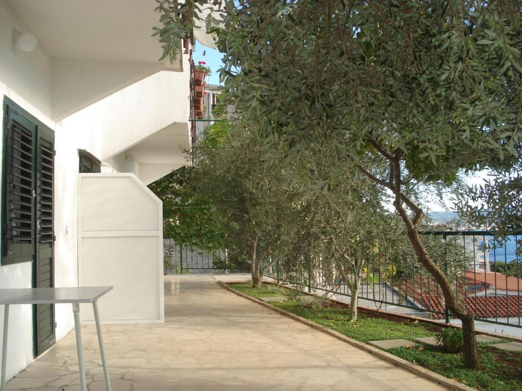 Apartments Smiljana Omis Bagian luar foto