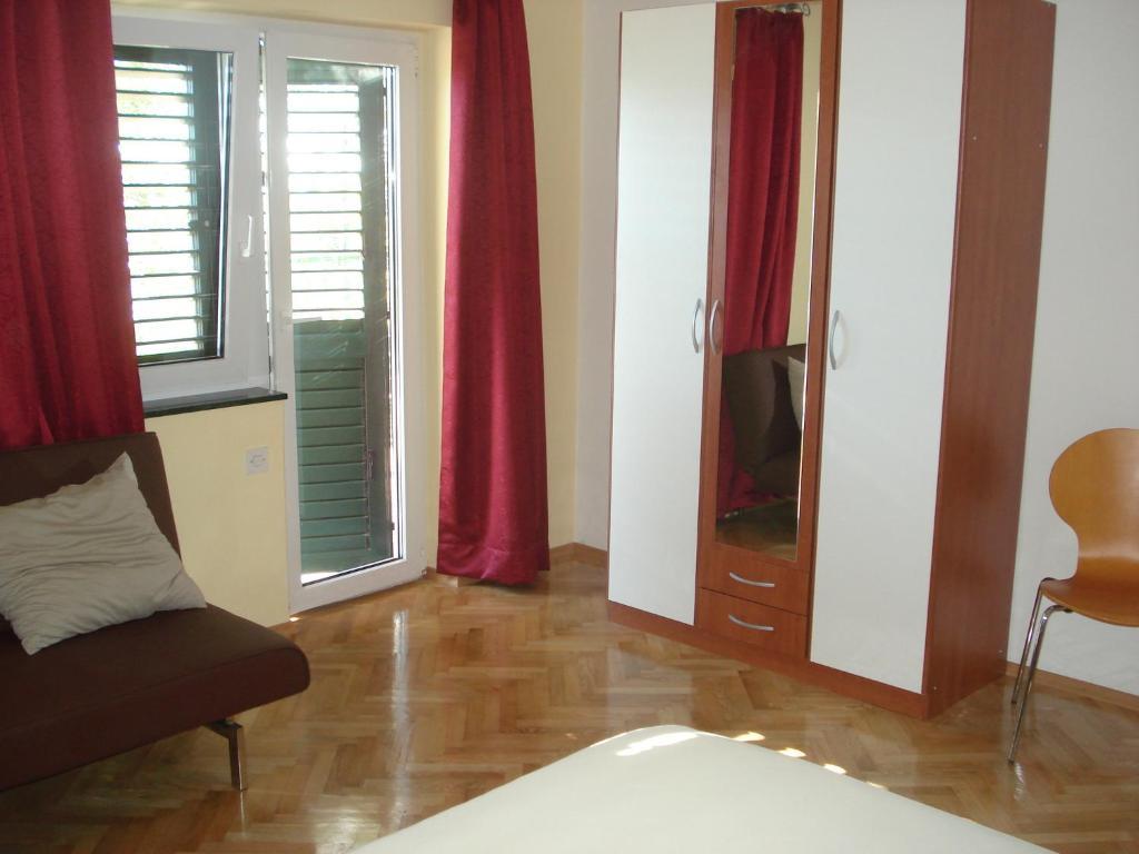 Apartments Smiljana Omis Bagian luar foto