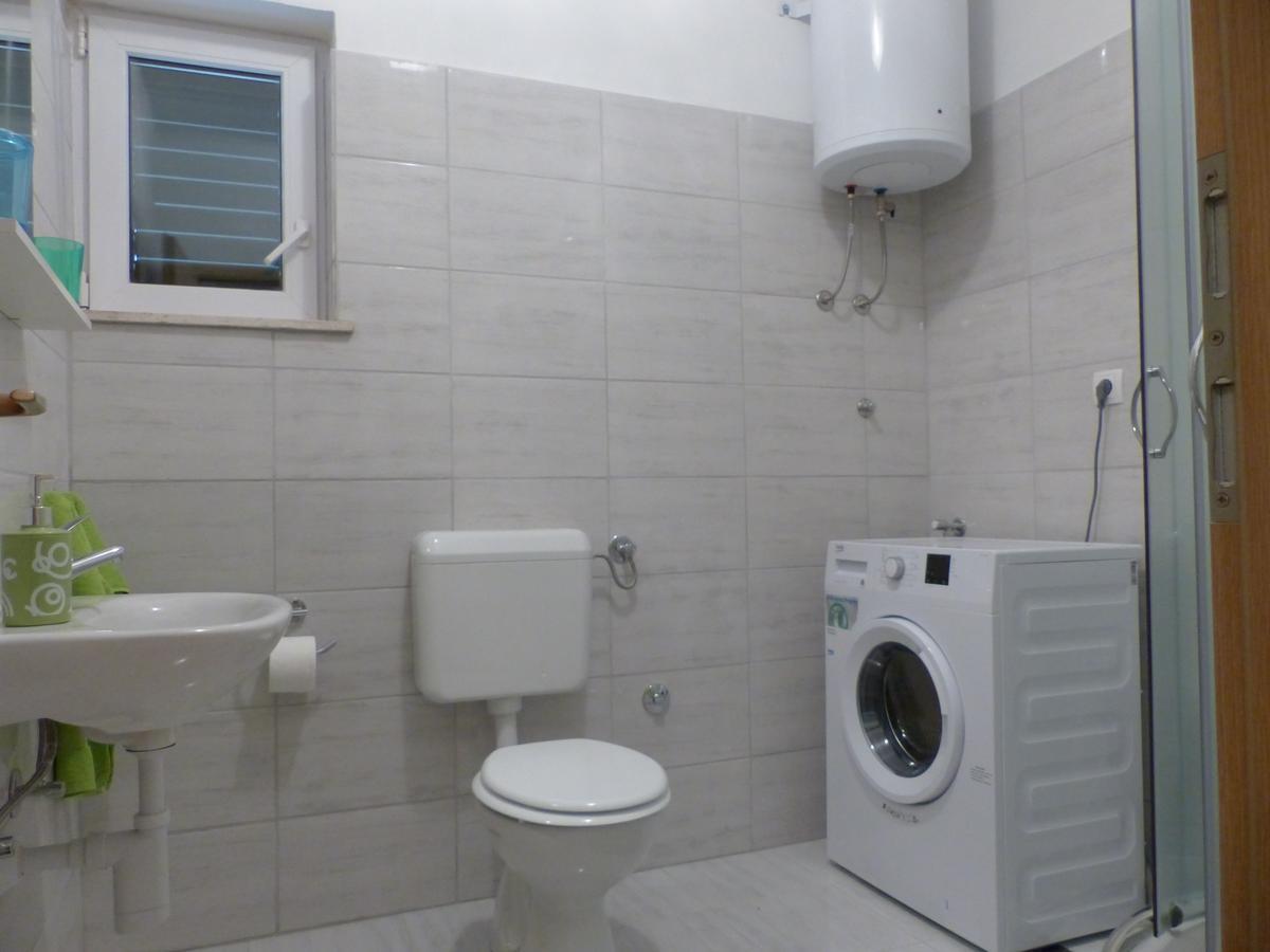 Apartments Smiljana Omis Bagian luar foto