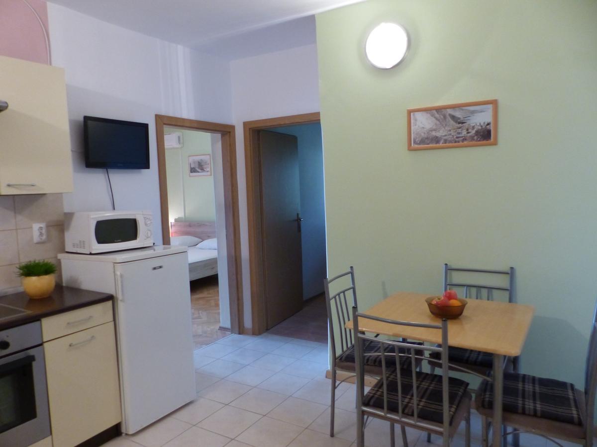 Apartments Smiljana Omis Bagian luar foto